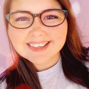 Meet your Posher, Caitlin